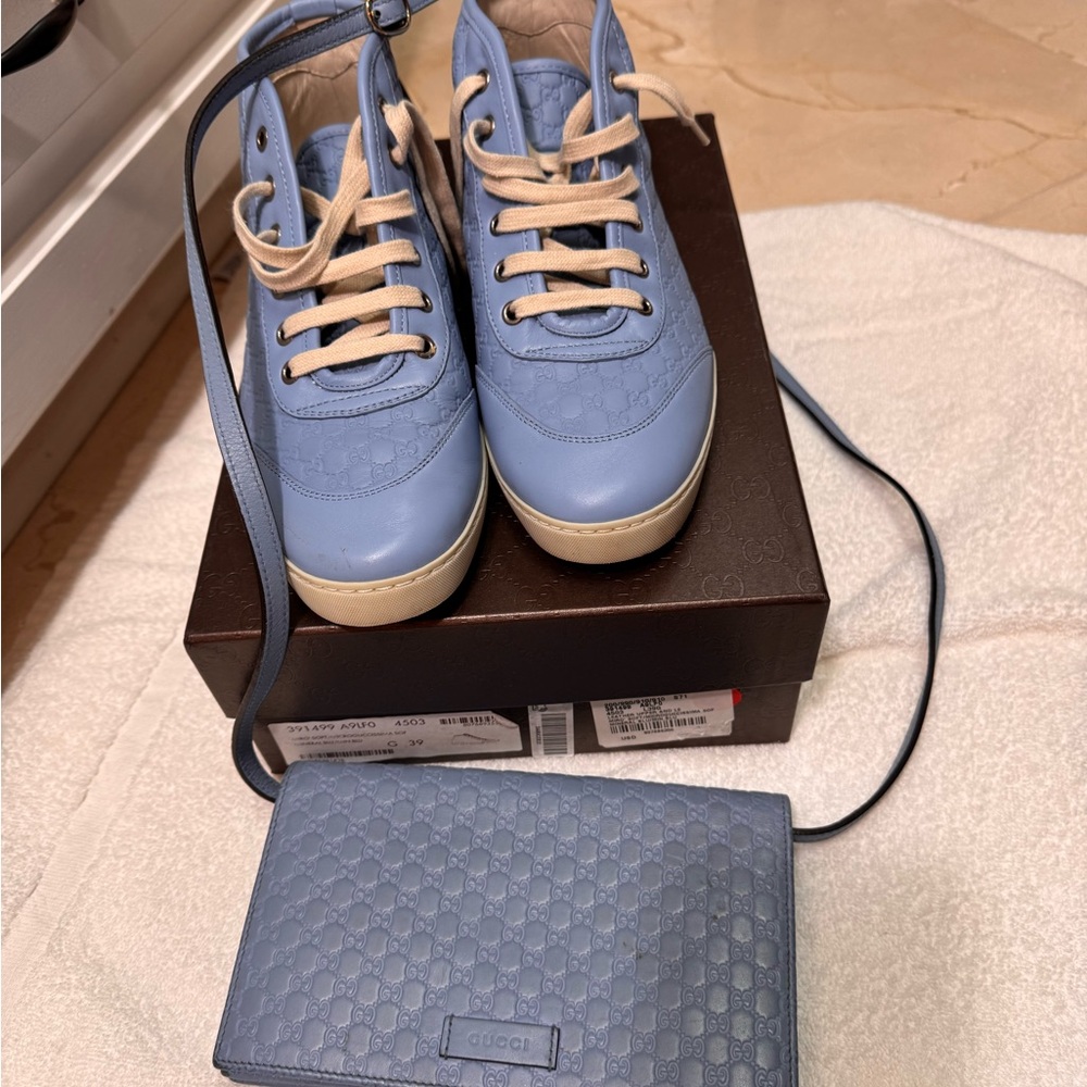 Gucci Leather Sneakers  ...  GUCCI 466507 Micro Guccissima